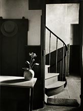 Chez Mondrian, 1926, black and white photograph by Andre Kertesz on exhibition at Bruce Silverstein in New York, May 25 - August 5, 2023, 060323